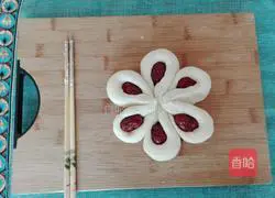 Illustration of how to make jujube steamed buns 9