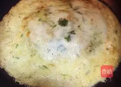 Illustration of how to make cilantro and green onion egg cake 4