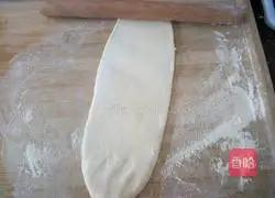 Illustration of how to make noodles with scallions 3