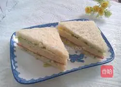 Illustration of how to make ham and cheese sandwich 8