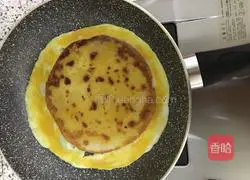 Illustration of how to make hot pancakes wrapped in eggs 11