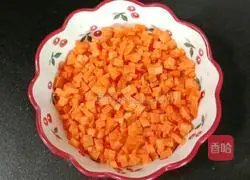 Illustration of how to make fried rice with carrot, fungus and egg 3