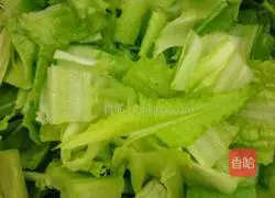 Illustration of how to make fried noodles with vegetables 1