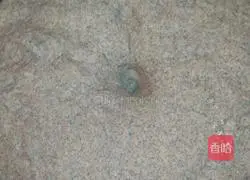 Illustration of how to make black rice noodles little hedgehog steamed buns 5