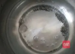 Illustration of how to make egg noodles 2