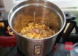 Illustration of how to make assorted glutinous rice balls stuffing 4