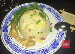 Illustration of how to make colorful fried rice 10