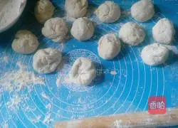 Chives and eggs Illustration of how to make steamed buns 8