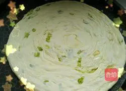 Jing~ Illustration of how to make delicious green onion pancake 5