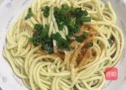 Illustration of how to make scallion oil noodles 7