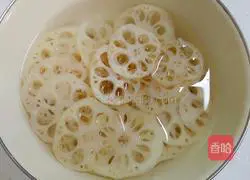 Illustration of how to make lotus root dumplings 4