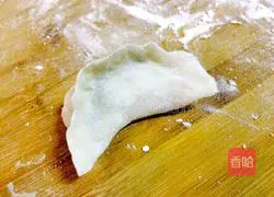 Illustration of how to make leek and egg dumplings 7