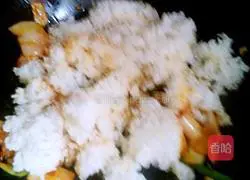 Illustration of how to make spicy cabbage fried rice 3