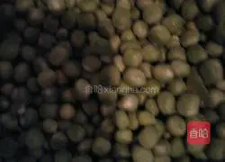 Illustration of how to make egg fried rice 3