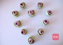 Illustration of how to make rose steamed buns 16