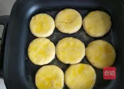 Illustration of how to make milk-flavored potato cakes 6