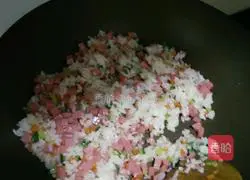 Yangzhou Illustration of how to make fried rice 10