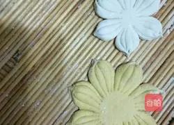 Illustration of how to make colorful steamed buns 3