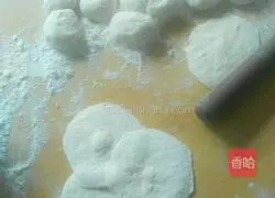 Illustration of how to make steamed buns with pork and radish 8