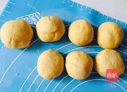Illustration of how to make flowering steamed buns 10