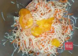 Illustration of how to make potato cakes 2