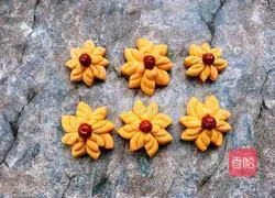 Illustration of how to make chrysanthemum steamed buns 8