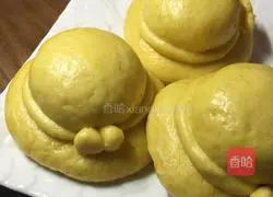 Illustration of how to make straw hat pumpkin steamed buns 6