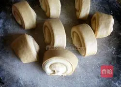 Illustration of how to make steamed buns 1