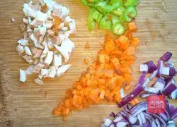 Illustration of how to make prawn fried rice 1