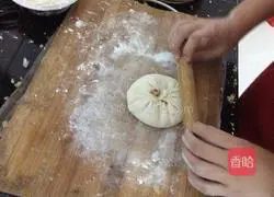 Illustration of how to make cabbage and pork pie 22