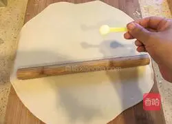 Illustration of how to make green onion cake 4