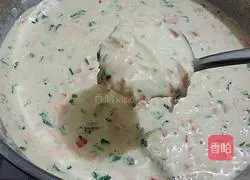 White Illustration of how to make shredded radish cake 8