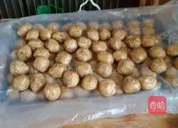 Illustration of how to make assorted glutinous rice balls stuffing 11