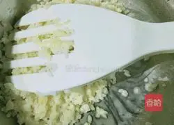 Illustration of how to make egg fried rice 1