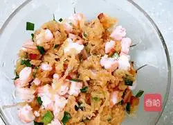 Illustration of how to make shrimp radish cake 1