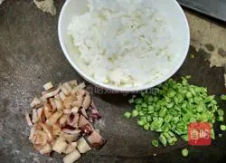 Illustration of how to make squid fried rice 1
