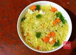 Illustration of how to make gold-wrapped fried rice 15