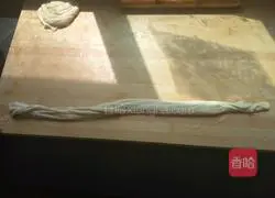 Illustration of how to make hand-shredded pancakes 13