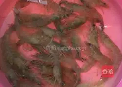 Illustration of how to make shrimp paste and lotus root cake 1