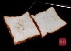 Illustration of how to make a simple ham sandwich 2