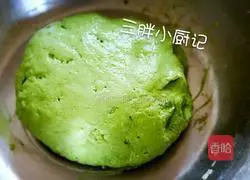 Illustration of how to make rose steamed buns 10