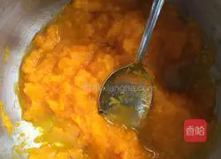 Illustration of making glutinous rice pumpkin cake 3