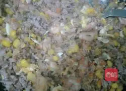 Corn shrimp eggs Illustration of how to make fried rice 3