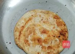 Illustration of how to make golden meat floss pancakes 10