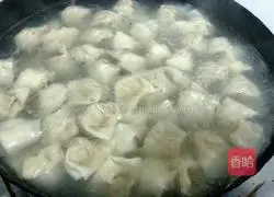 Illustration of how to make celery and meat dumplings 10