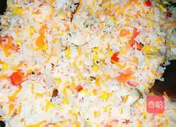 Illustration of how to make fried rice with mushrooms and shrimps 5