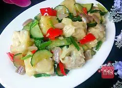 Stir-fry Illustration of how to make wontons 10