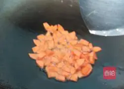 Illustration of how to make ham and egg fried rice 4