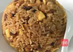 Seafood Nut Egg Fried Rice Recipe Illustration 8