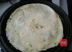 Illustration of how to make scallion pancake 10